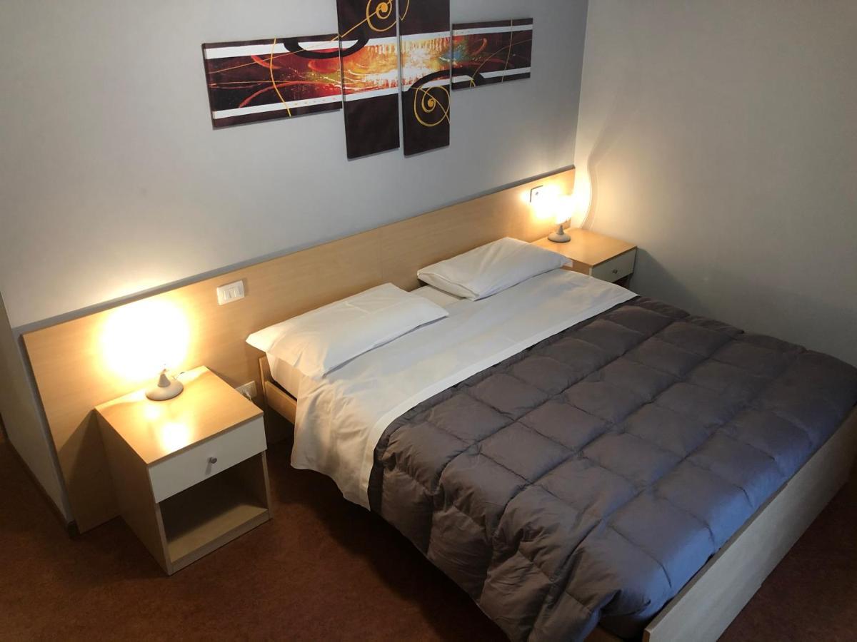 Hotel Del Boschetto Poggiridenti Luaran gambar